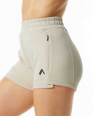 Short Alphalete ELMTS Atléticos 3.5" Mujer Amarillos Claro | Mexico-096153