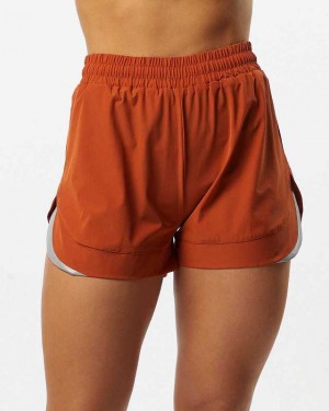 Short Alphalete Stride 3" Mujer Naranjas Oscuro | Mexico-603548